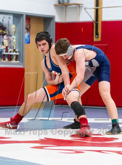 Thumbnail 1 in Washington-Lee vs West Springfield (Marshall) photogallery.