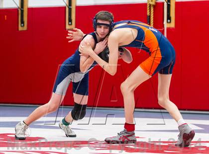 Thumbnail 2 in Washington-Lee vs West Springfield (Marshall) photogallery.