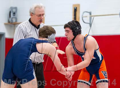 Thumbnail 3 in Washington-Lee vs West Springfield (Marshall) photogallery.