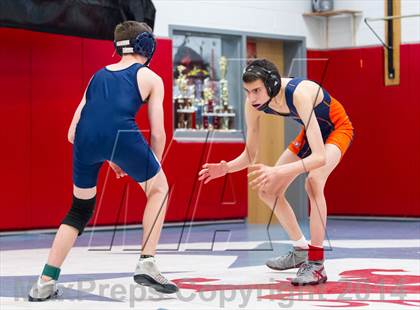 Thumbnail 3 in Washington-Lee vs West Springfield (Marshall) photogallery.