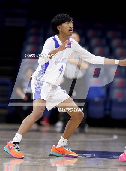 Thumbnail 3 in Tanque Verde vs Catalina (MLB Basketball Classic) photogallery.