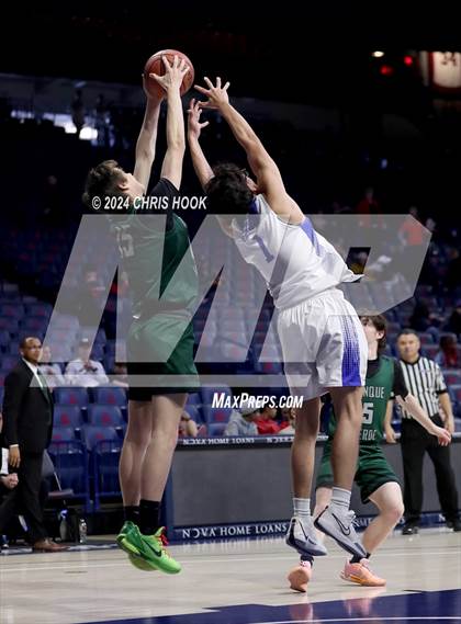 Thumbnail 2 in Tanque Verde vs Catalina (MLB Basketball Classic) photogallery.