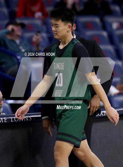 Thumbnail 3 in Tanque Verde vs Catalina (MLB Basketball Classic) photogallery.