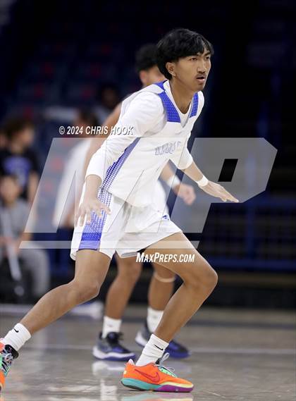 Thumbnail 2 in Tanque Verde vs Catalina (MLB Basketball Classic) photogallery.