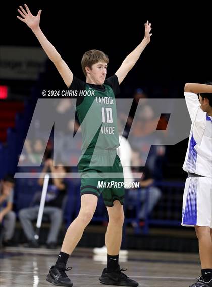 Thumbnail 3 in Tanque Verde vs Catalina (MLB Basketball Classic) photogallery.