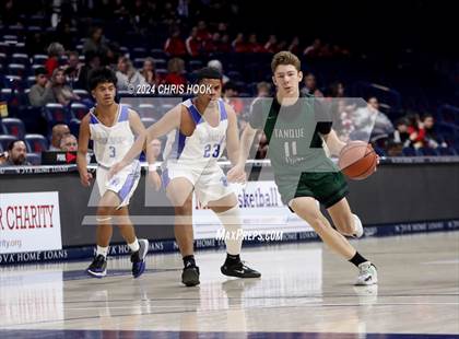 Thumbnail 1 in Tanque Verde vs Catalina (MLB Basketball Classic) photogallery.