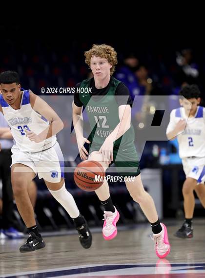 Thumbnail 2 in Tanque Verde vs Catalina (MLB Basketball Classic) photogallery.