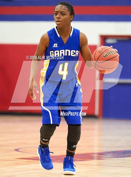 Thumbnail 2 in Garner Magnet vs. North Carolina School of Science & Math (Jordan Falcons MLK Classic) photogallery.