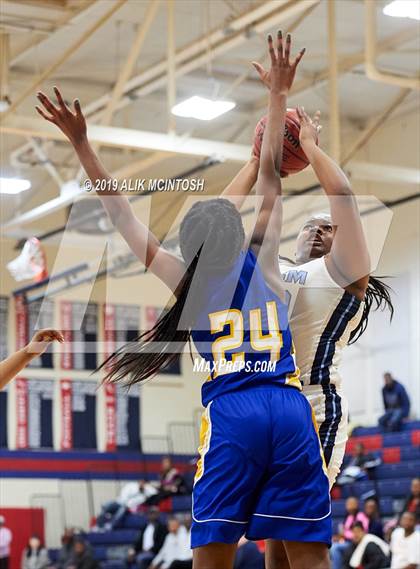 Thumbnail 1 in Garner Magnet vs. North Carolina School of Science & Math (Jordan Falcons MLK Classic) photogallery.