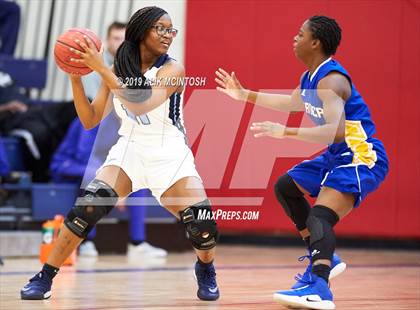 Thumbnail 2 in Garner Magnet vs. North Carolina School of Science & Math (Jordan Falcons MLK Classic) photogallery.