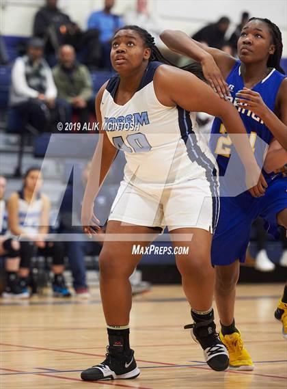Thumbnail 3 in Garner Magnet vs. North Carolina School of Science & Math (Jordan Falcons MLK Classic) photogallery.