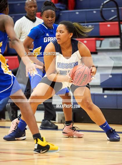 Thumbnail 2 in Garner Magnet vs. North Carolina School of Science & Math (Jordan Falcons MLK Classic) photogallery.