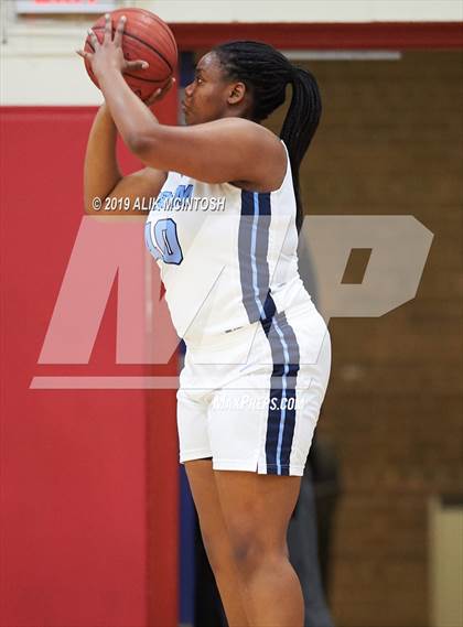 Thumbnail 2 in Garner Magnet vs. North Carolina School of Science & Math (Jordan Falcons MLK Classic) photogallery.