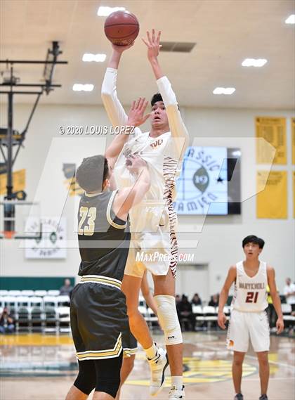 Thumbnail 2 in St. Francis vs. Maryknoll (The Classic at Damien) photogallery.