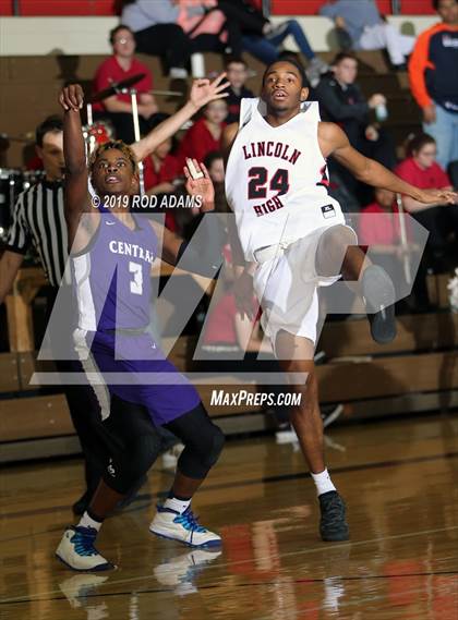 Thumbnail 1 in Omaha Central @ Lincoln High photogallery.