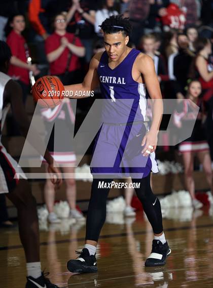 Thumbnail 2 in Omaha Central @ Lincoln High photogallery.