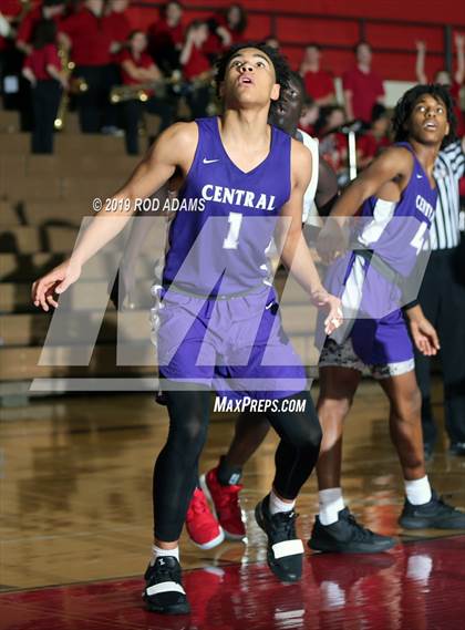 Thumbnail 3 in Omaha Central @ Lincoln High photogallery.