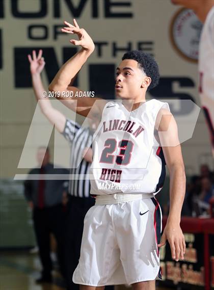 Thumbnail 3 in Omaha Central @ Lincoln High photogallery.