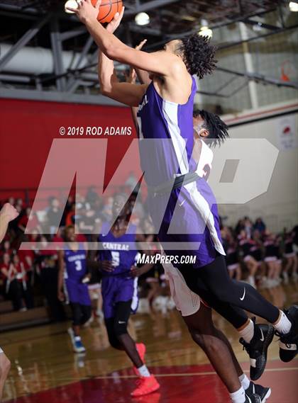Thumbnail 2 in Omaha Central @ Lincoln High photogallery.