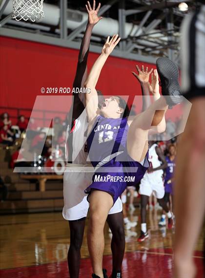 Thumbnail 3 in Omaha Central @ Lincoln High photogallery.