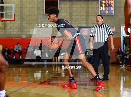 Thumbnail 2 in Etiwanda vs. Westchester (Nike Extravaganza) photogallery.