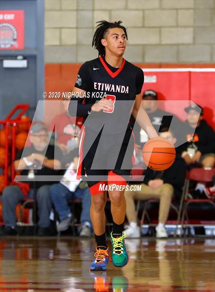 Thumbnail 3 in Etiwanda vs. Westchester (Nike Extravaganza) photogallery.