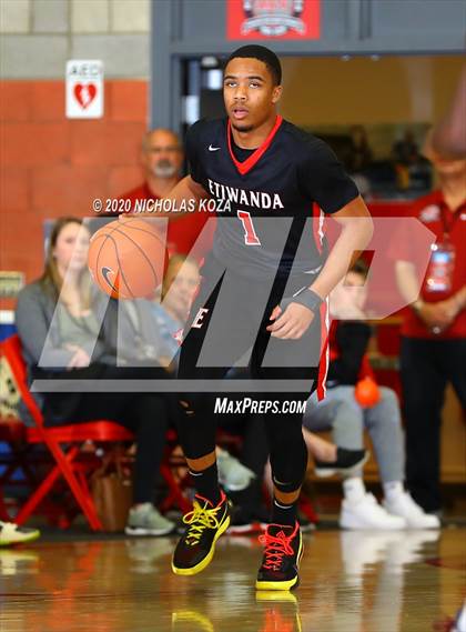 Thumbnail 3 in Etiwanda vs. Westchester (Nike Extravaganza) photogallery.
