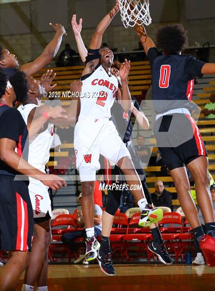 Thumbnail 3 in Etiwanda vs. Westchester (Nike Extravaganza) photogallery.