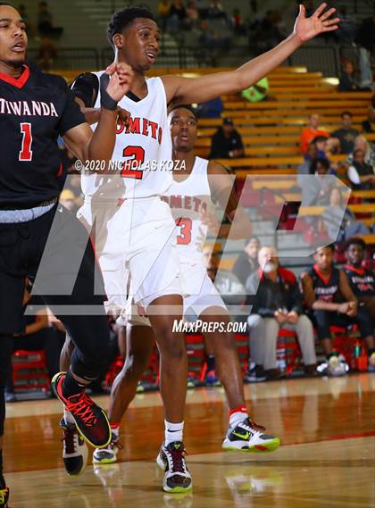 Thumbnail 1 in Etiwanda vs. Westchester (Nike Extravaganza) photogallery.