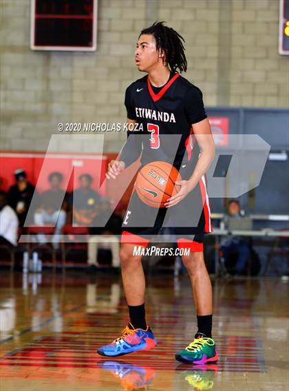Thumbnail 2 in Etiwanda vs. Westchester (Nike Extravaganza) photogallery.