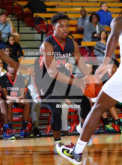 Thumbnail 2 in Etiwanda vs. Westchester (Nike Extravaganza) photogallery.