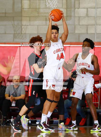 Thumbnail 3 in Etiwanda vs. Westchester (Nike Extravaganza) photogallery.