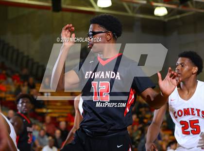 Thumbnail 2 in Etiwanda vs. Westchester (Nike Extravaganza) photogallery.