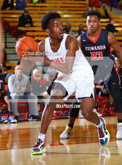 Thumbnail 3 in Etiwanda vs. Westchester (Nike Extravaganza) photogallery.