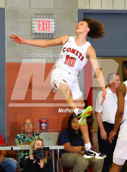 Thumbnail 2 in Etiwanda vs. Westchester (Nike Extravaganza) photogallery.