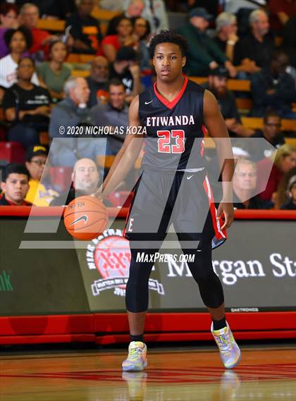 Thumbnail 1 in Etiwanda vs. Westchester (Nike Extravaganza) photogallery.