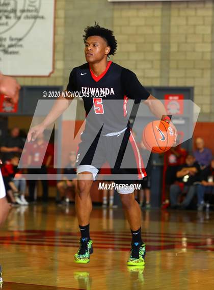 Thumbnail 3 in Etiwanda vs. Westchester (Nike Extravaganza) photogallery.