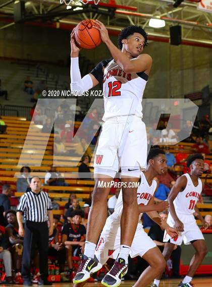 Thumbnail 2 in Etiwanda vs. Westchester (Nike Extravaganza) photogallery.