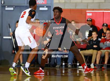 Thumbnail 2 in Etiwanda vs. Westchester (Nike Extravaganza) photogallery.