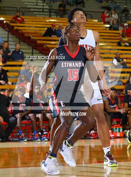 Thumbnail 2 in Etiwanda vs. Westchester (Nike Extravaganza) photogallery.