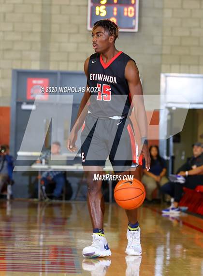 Thumbnail 2 in Etiwanda vs. Westchester (Nike Extravaganza) photogallery.