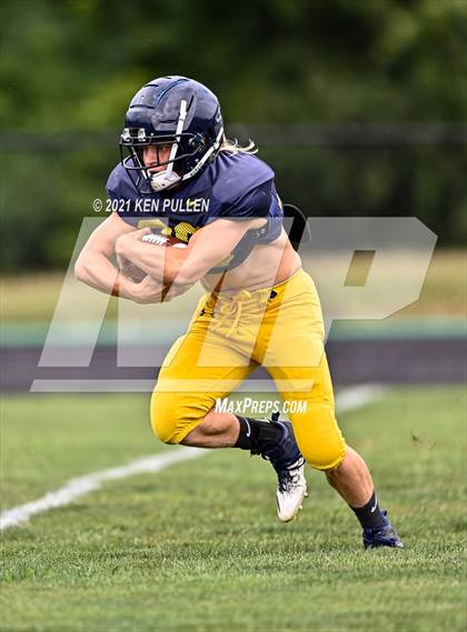 Thumbnail 1 in Moorefield @ Strasburg (Scrimmage) photogallery.