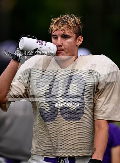 Thumbnail 2 in Moorefield @ Strasburg (Scrimmage) photogallery.