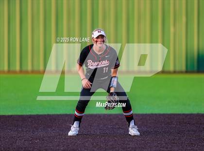 Thumbnail 3 in Norman @ Mustang photogallery.