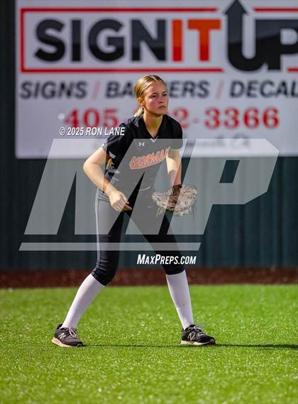 Thumbnail 3 in Norman @ Mustang photogallery.