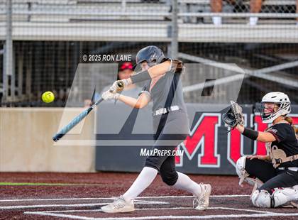 Thumbnail 1 in Norman @ Mustang photogallery.