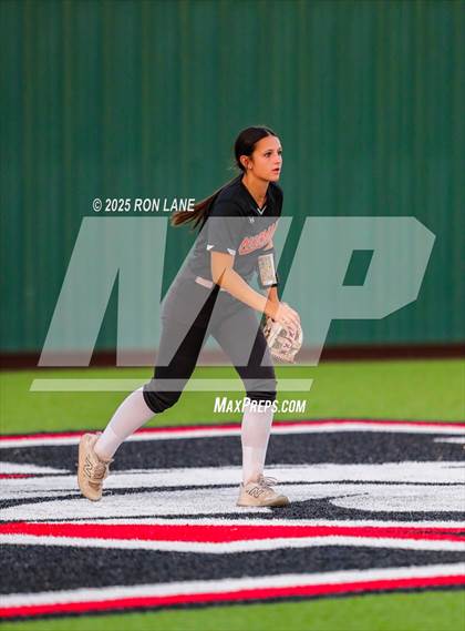 Thumbnail 2 in Norman @ Mustang photogallery.