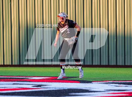 Thumbnail 2 in Norman @ Mustang photogallery.