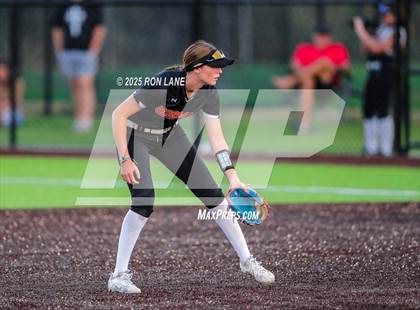 Thumbnail 3 in Norman @ Mustang photogallery.