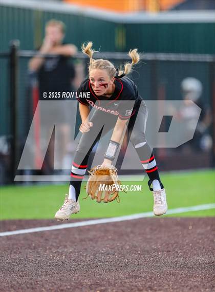 Thumbnail 3 in Norman @ Mustang photogallery.